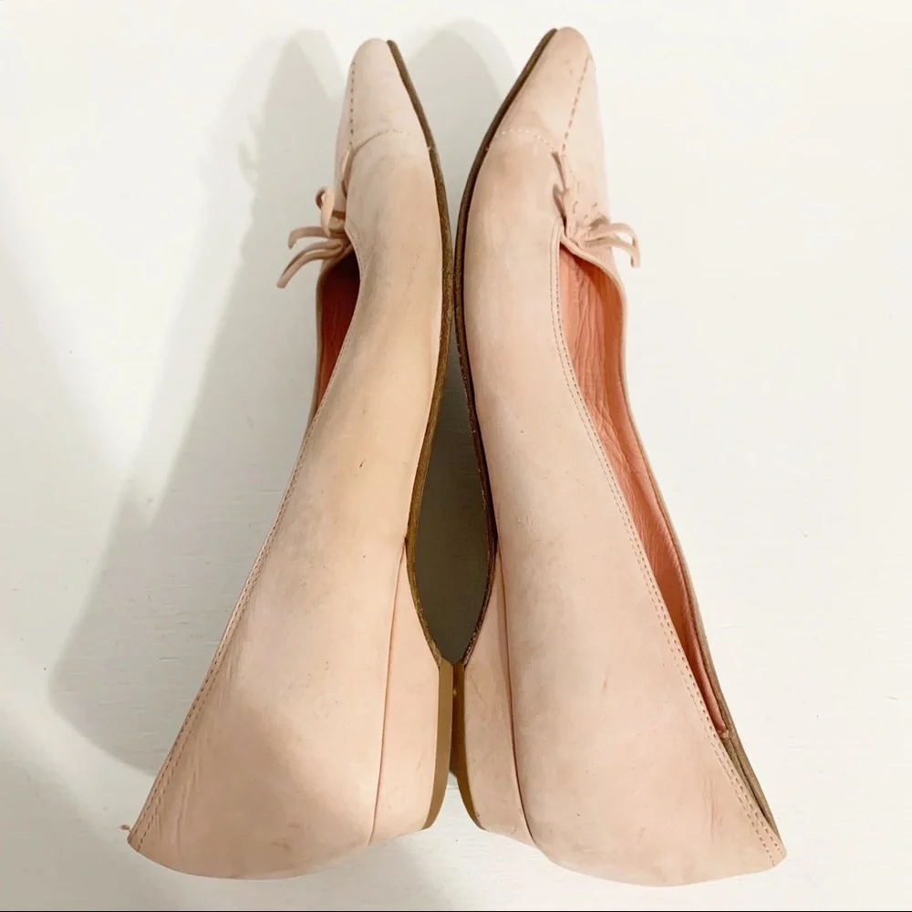 Isaac Isaac Mizrahi Pointed Toe Blush Pink Suede Flats Bow Detailing Stitching